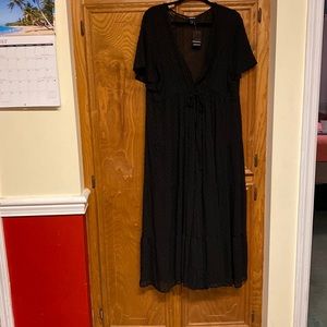 NWT Torrid Black Dot Duster